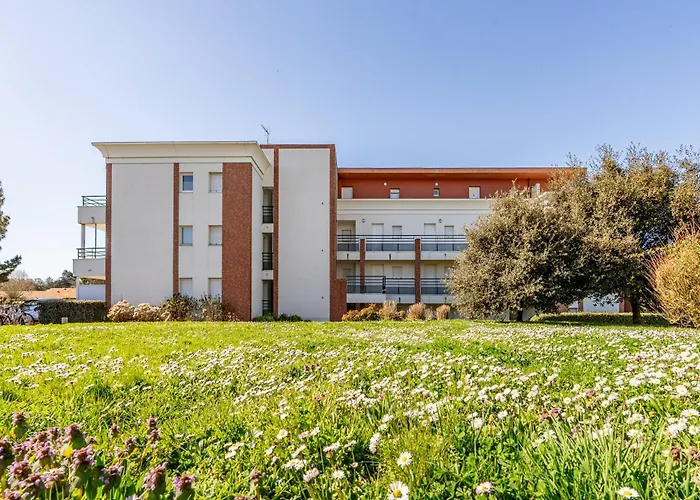 A Babord,terrasse, Golf, -58 * Порник