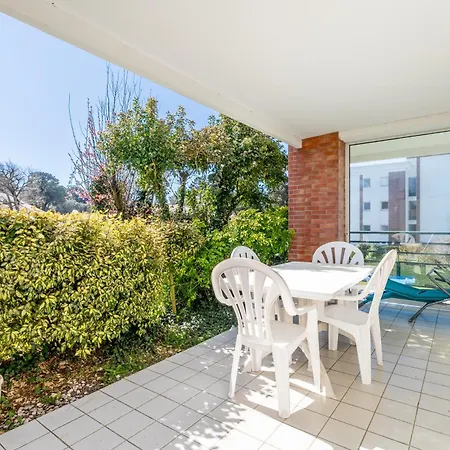 Apartment 58 Plein Ouest, Pied