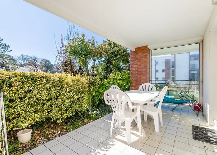 Apartment 58 Plein Ouest, Pied